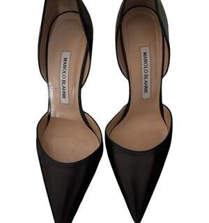 Manolo Blahnik Tayler Black Leather D'Orsay Pointed Toe Pumps